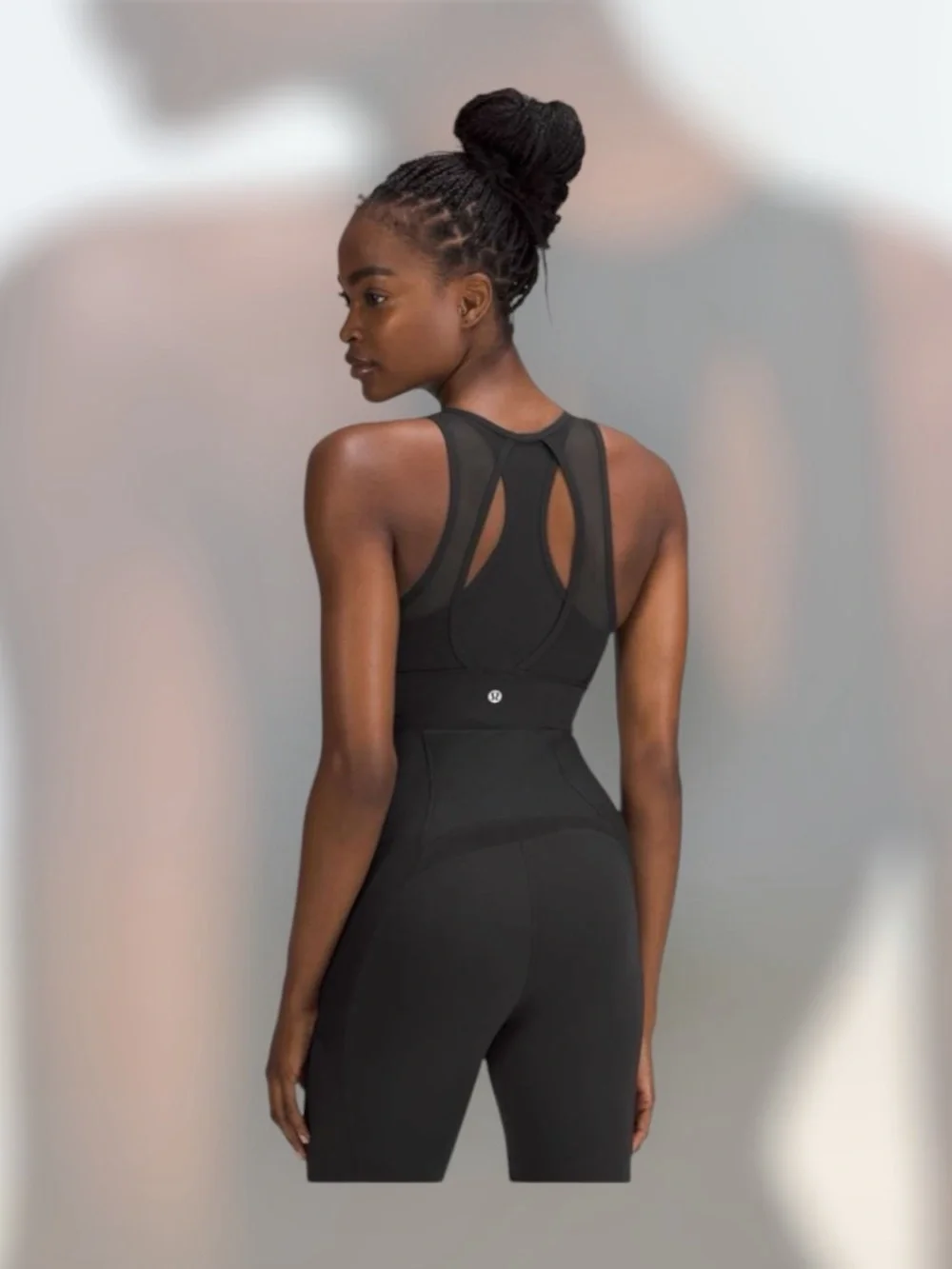 Lululemon Everlux High-Neck Train Bra Black
